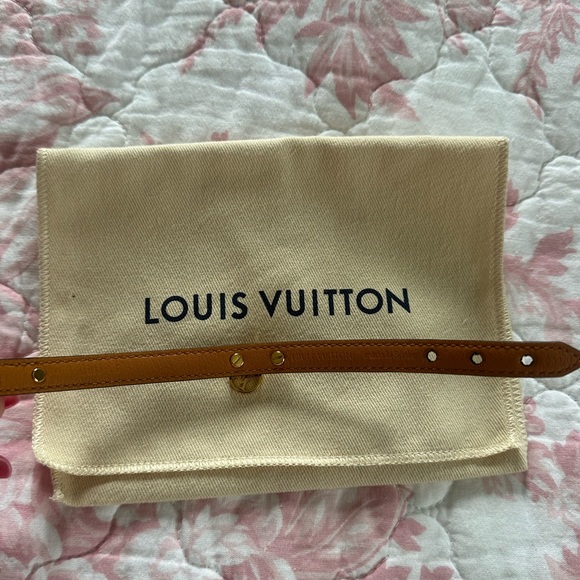 Louis Vuitton Women’s Logomania Leather and Gold Charm LV Adjustable Bracelet - Picture 5 of 7